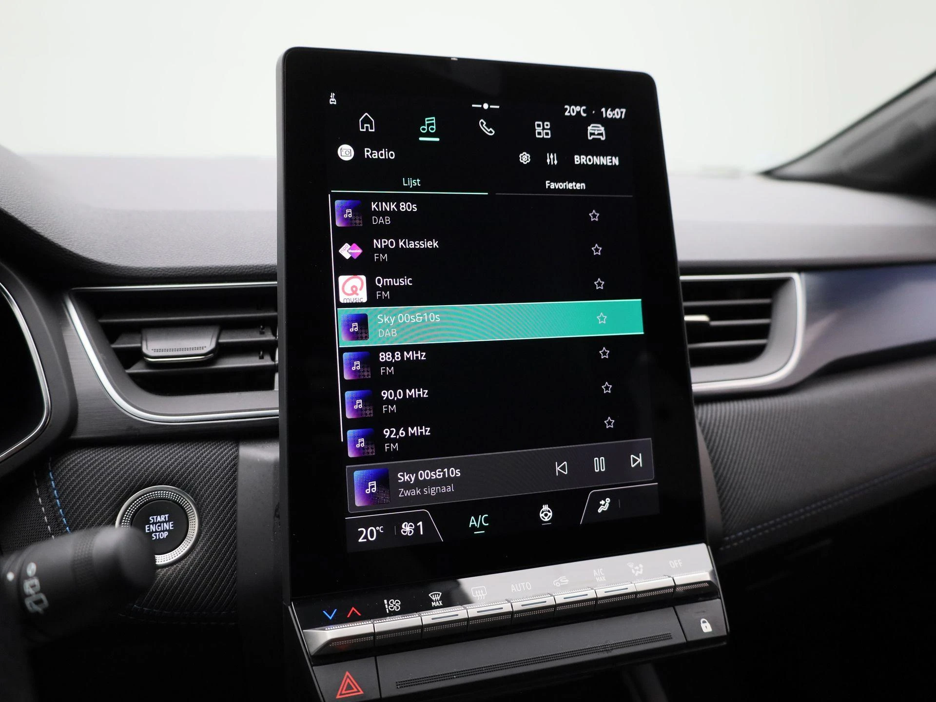 Renault-Captur-image-31
