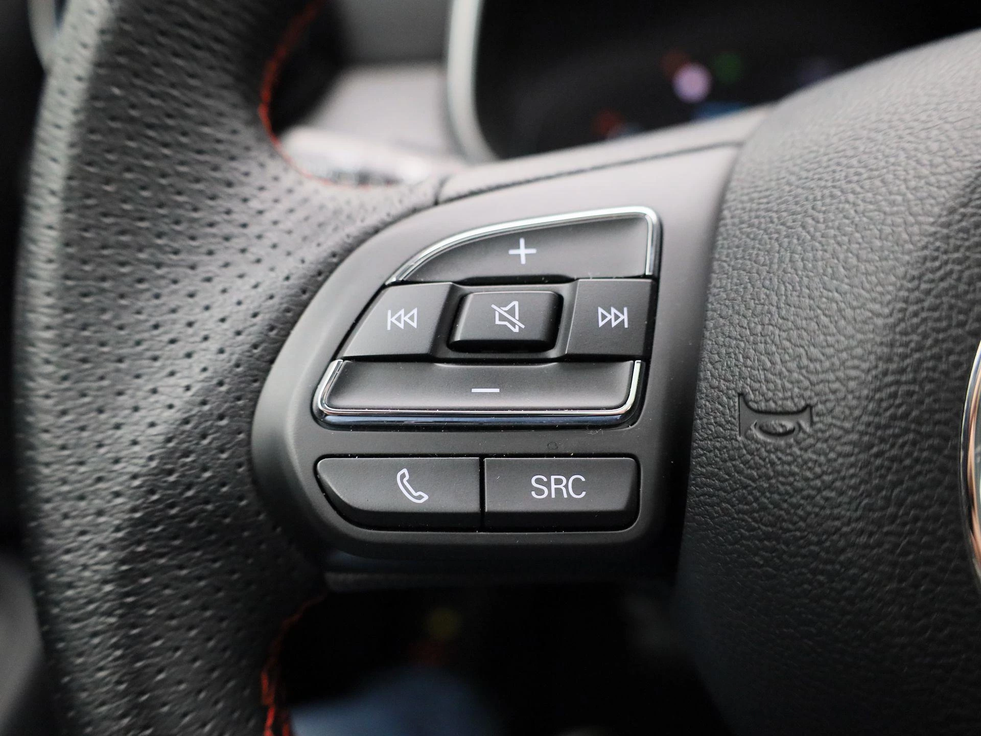 MG-ZS EV-image-19