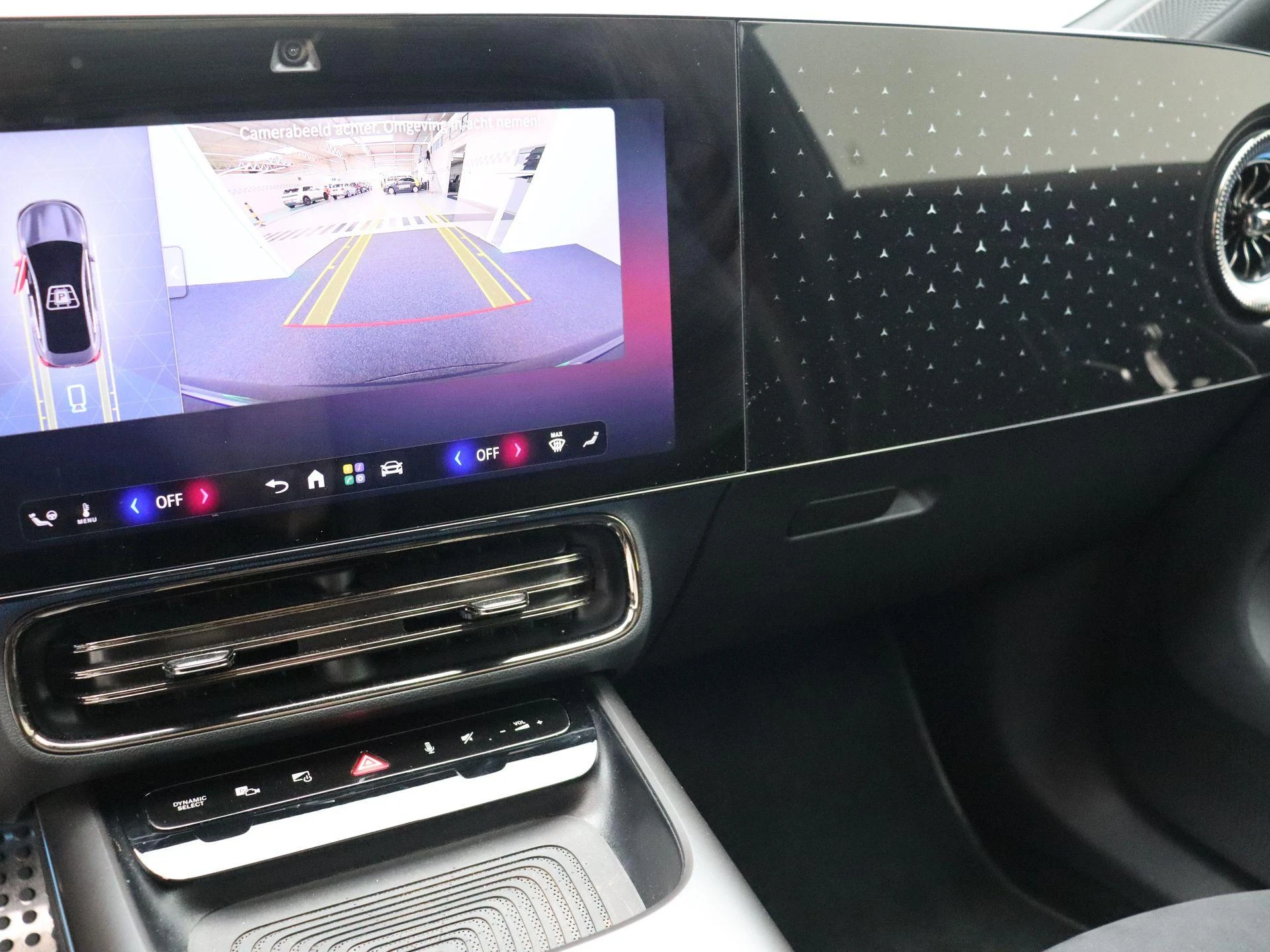 Mercedes-Benz-CLA-image-13