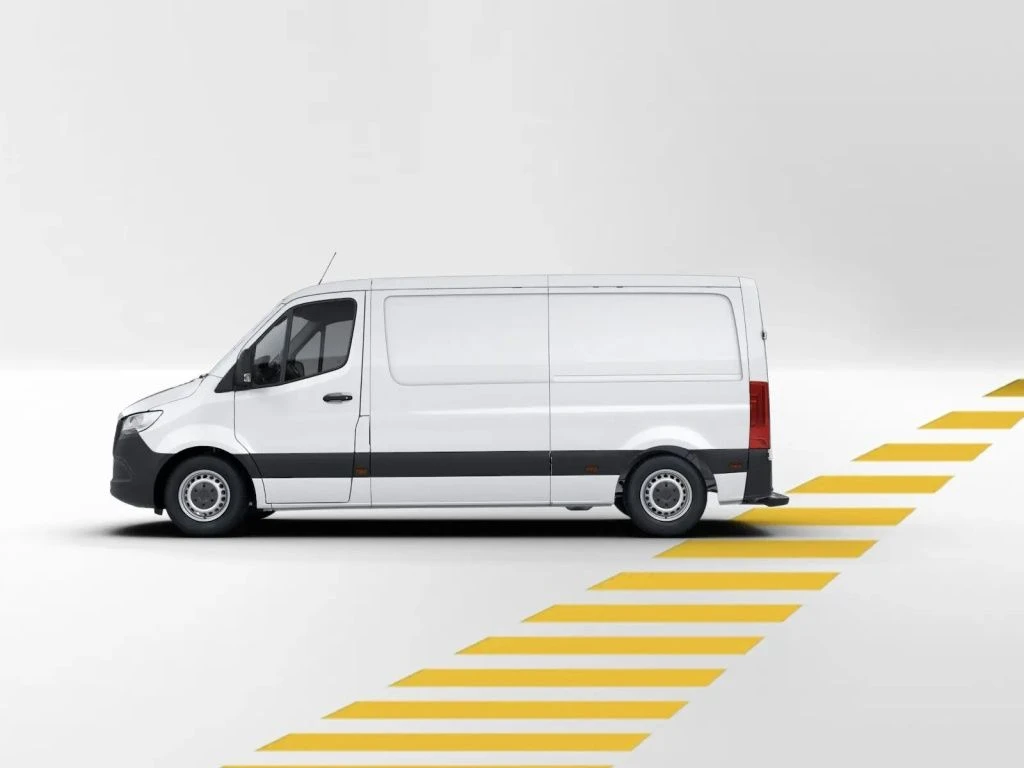 Mercedes-Benz-Sprinter 215-image-3