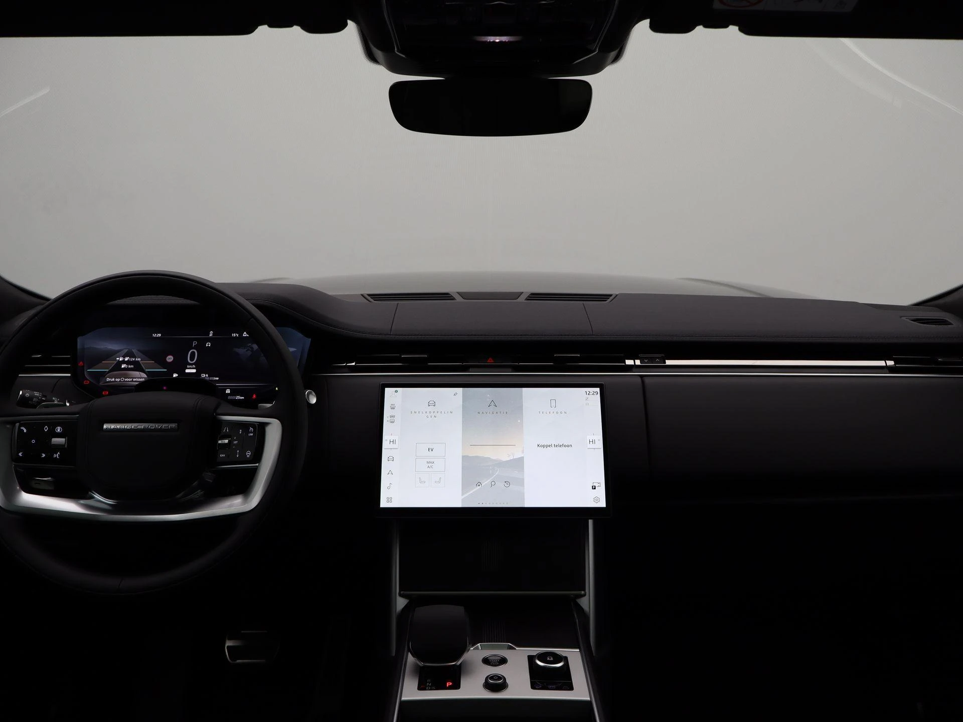 Land Rover-Range Rover-image-40