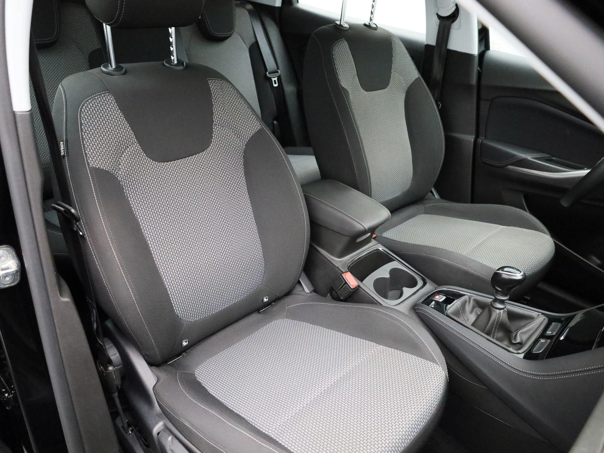 Opel-Grandland-image-30