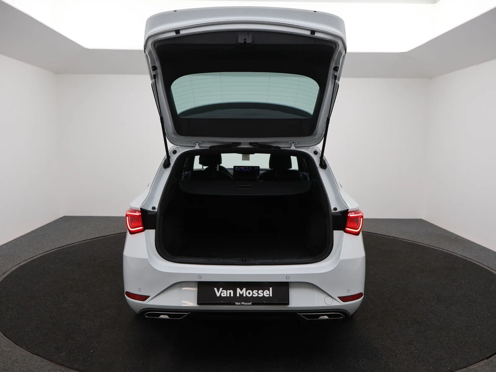 SEAT-Leon-image-15