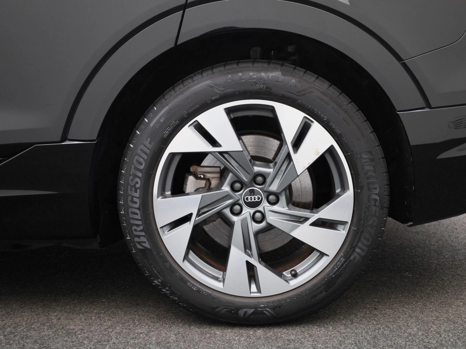 Audi-e-tron-image-12