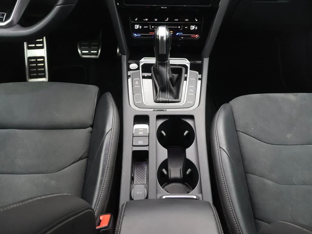 Volkswagen-Arteon-image-18