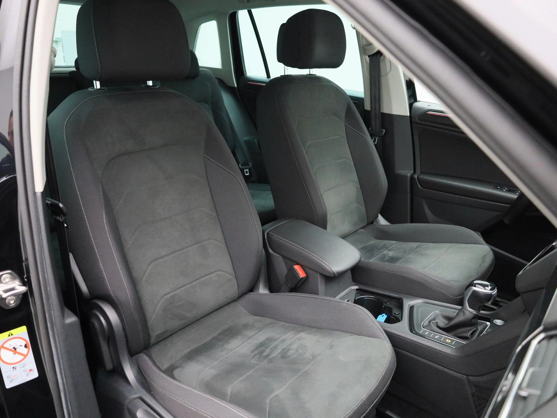 Volkswagen-Tiguan-image-39