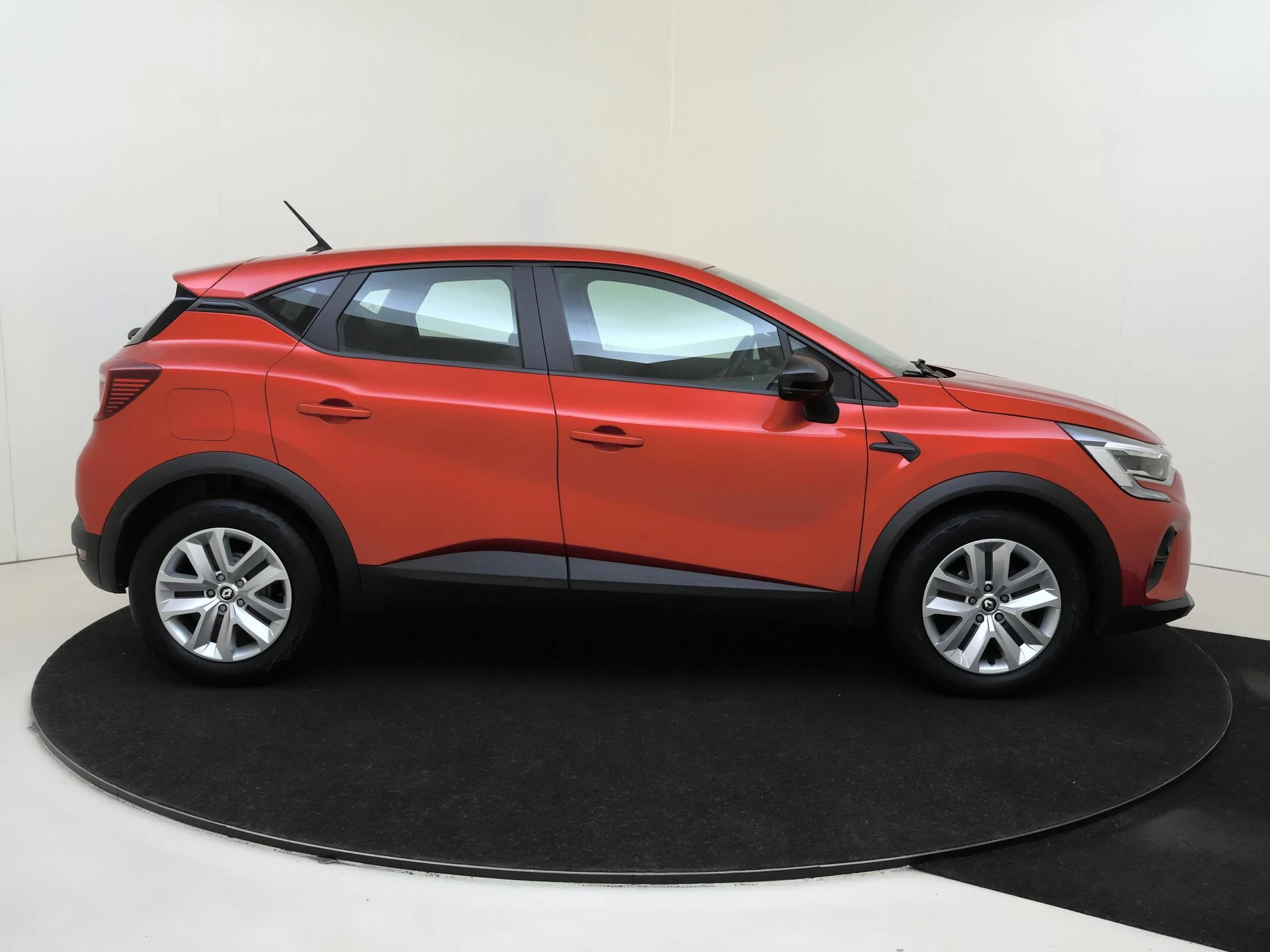 Renault-Captur-image-8