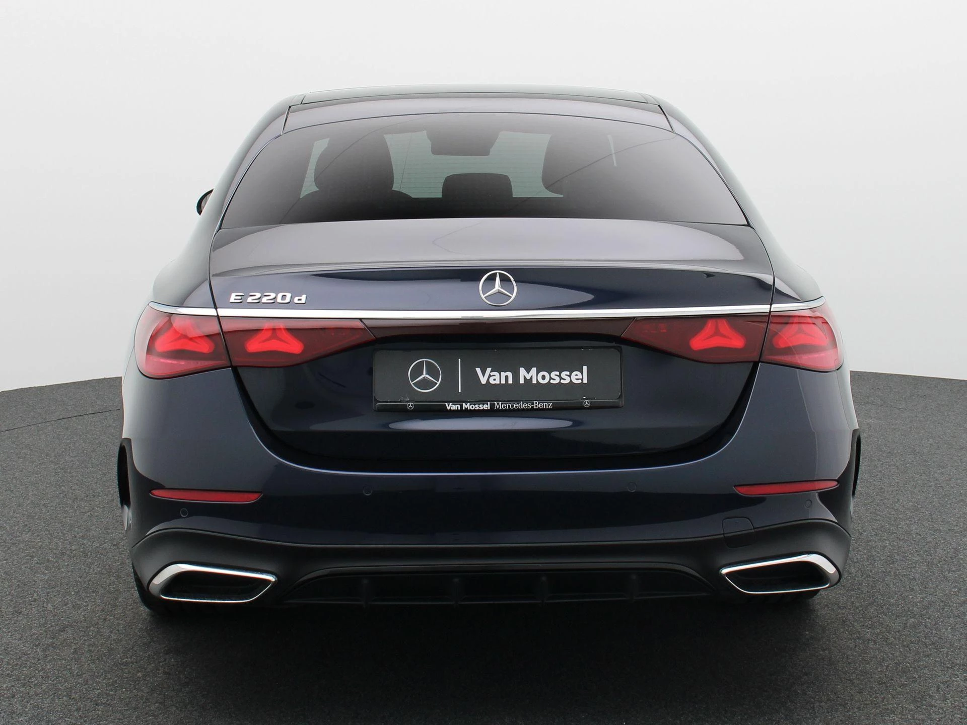 Mercedes-Benz-Classe E-image-4