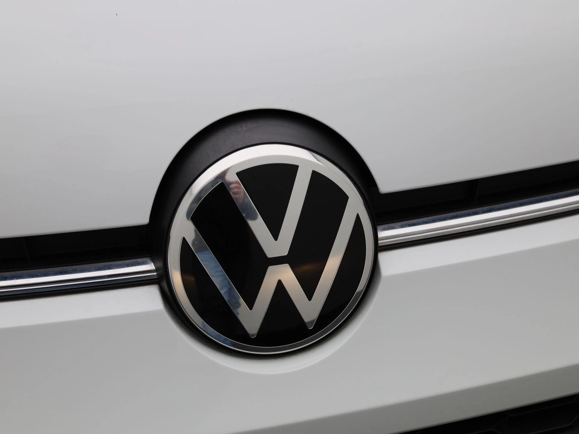 Volkswagen-up!-image-23