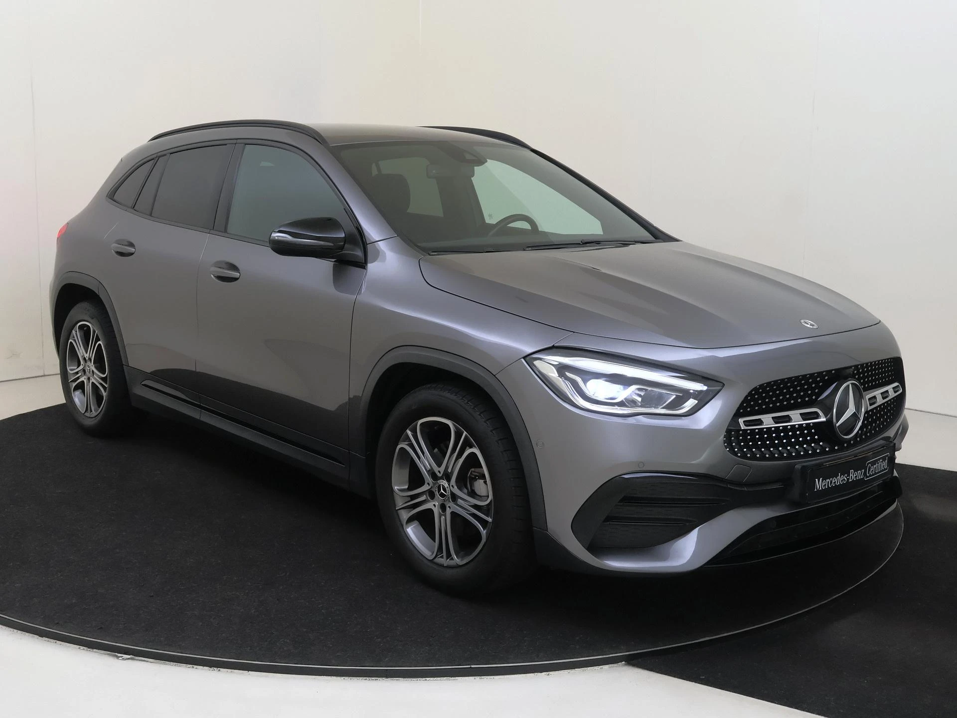 Mercedes-Benz GLA 200 AMG Line