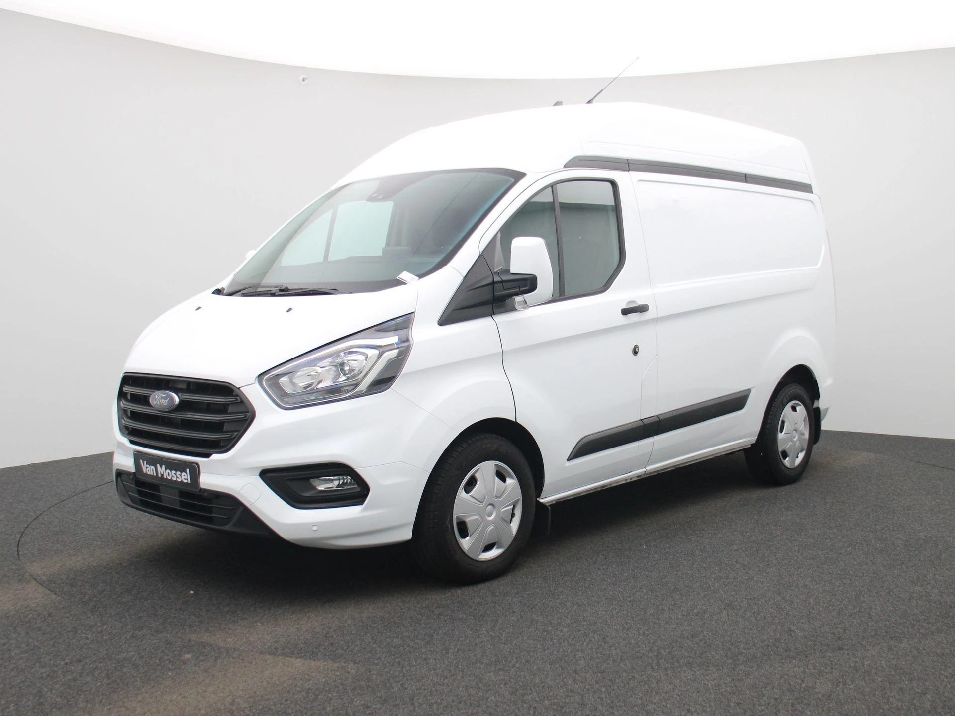 Ford-Transit Custom-image-0