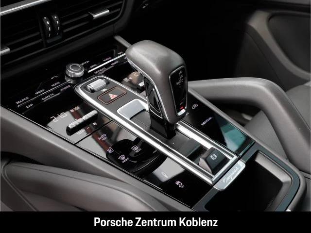 Porsche-Cayenne-image-19