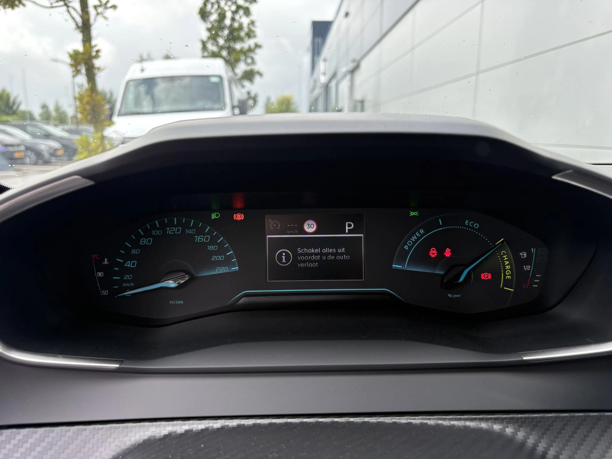 Peugeot-208-image-13