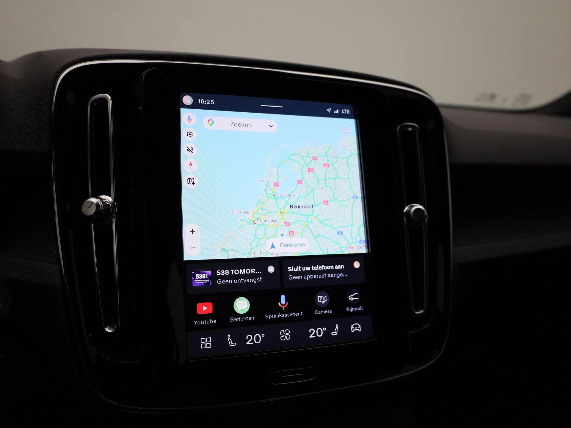Volvo-XC40-image-23