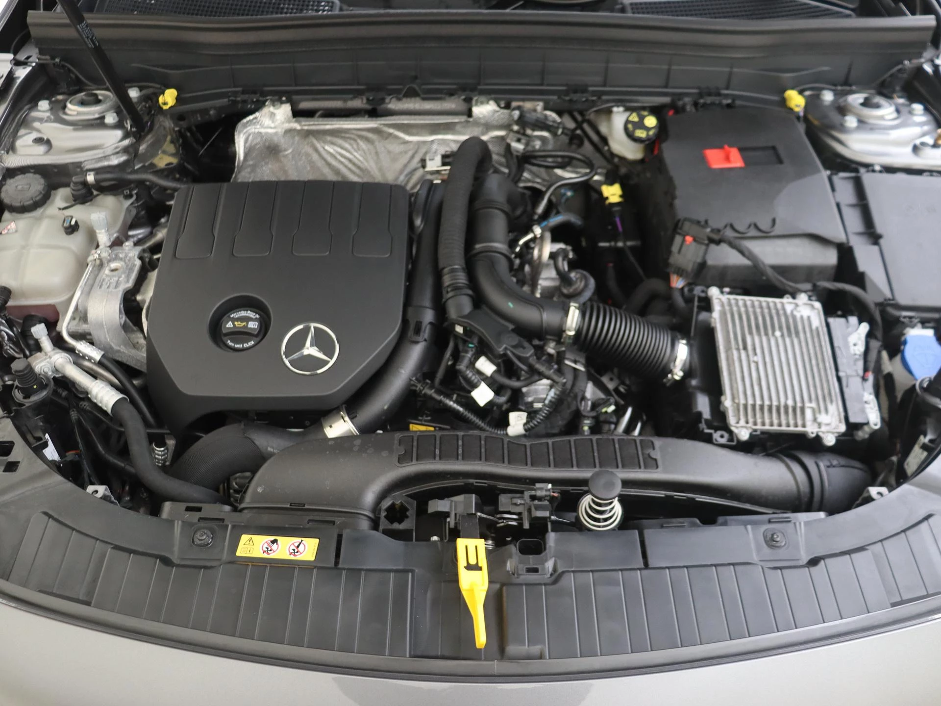 Mercedes-Benz GLB 200 Business Solution AMG 7p.