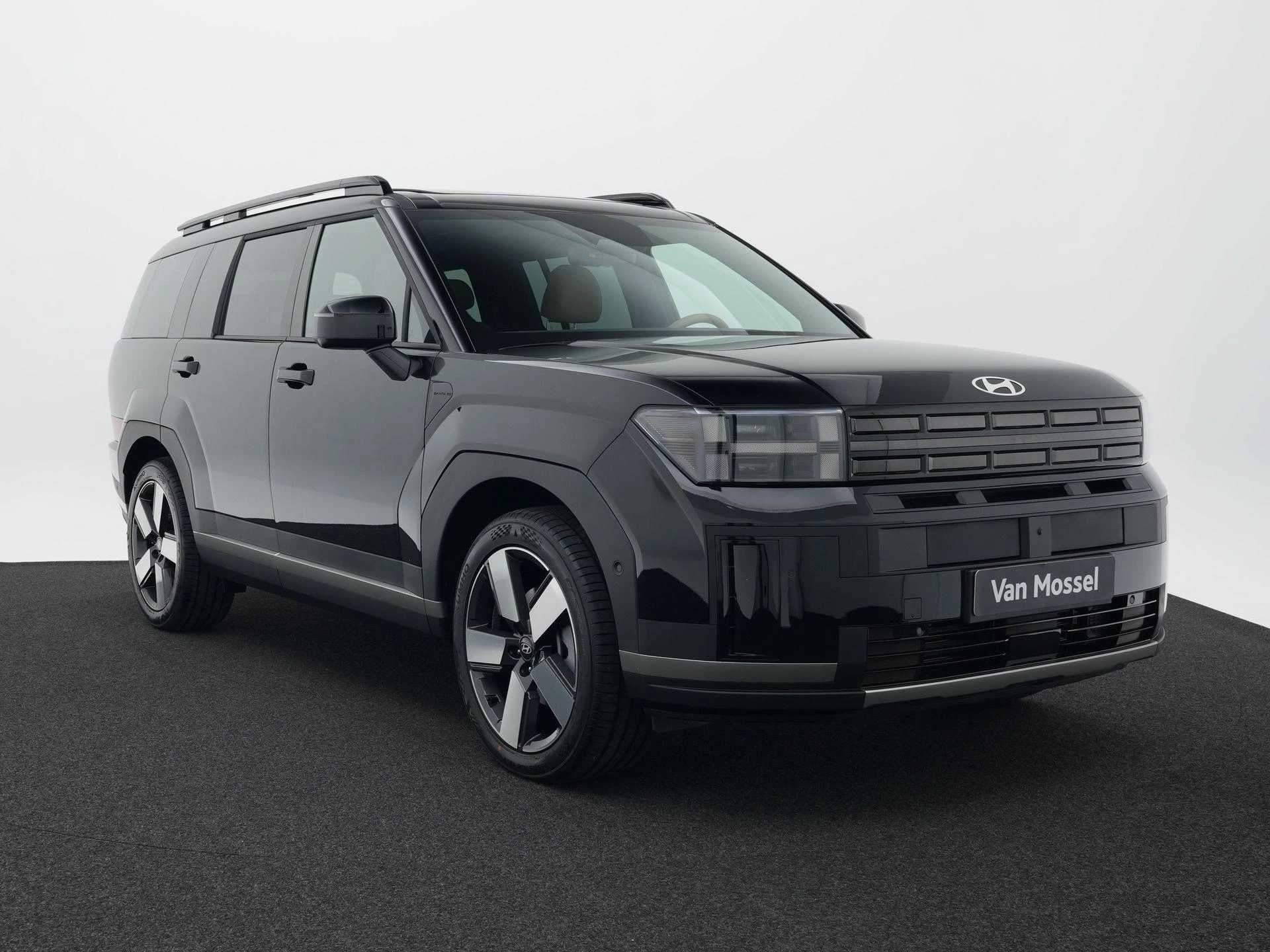 Hyundai-Santa Fe-image-13