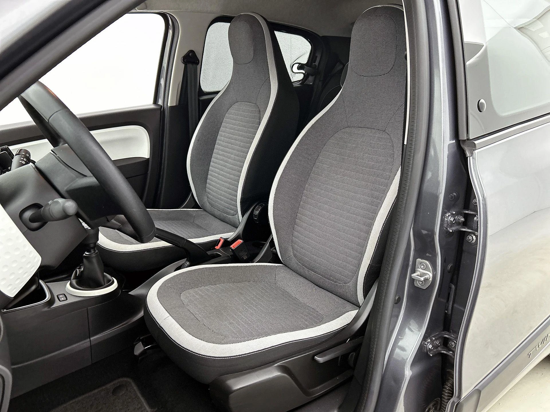 Renault-Twingo-image-28