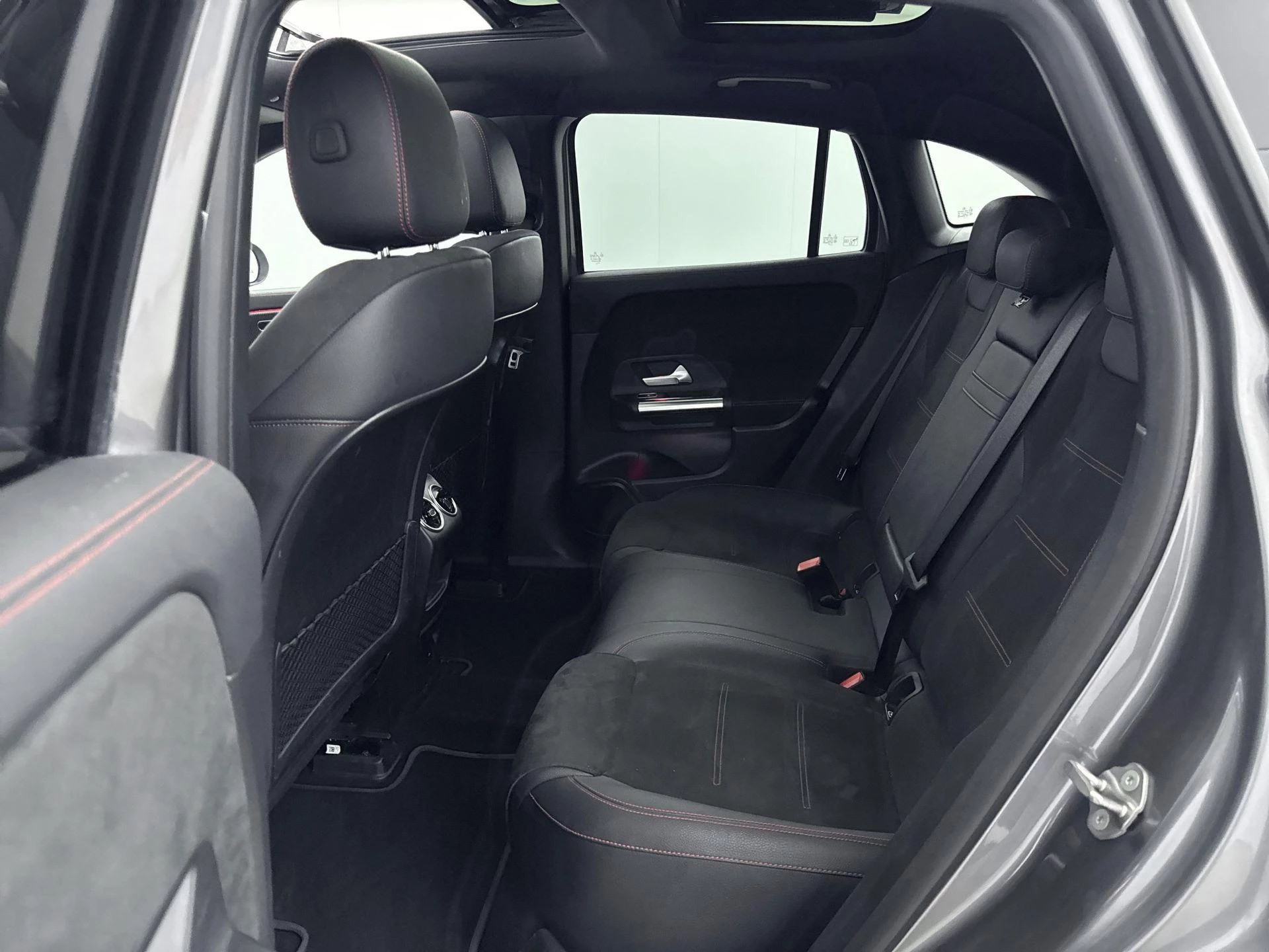 Mercedes-Benz-EQA-image-27