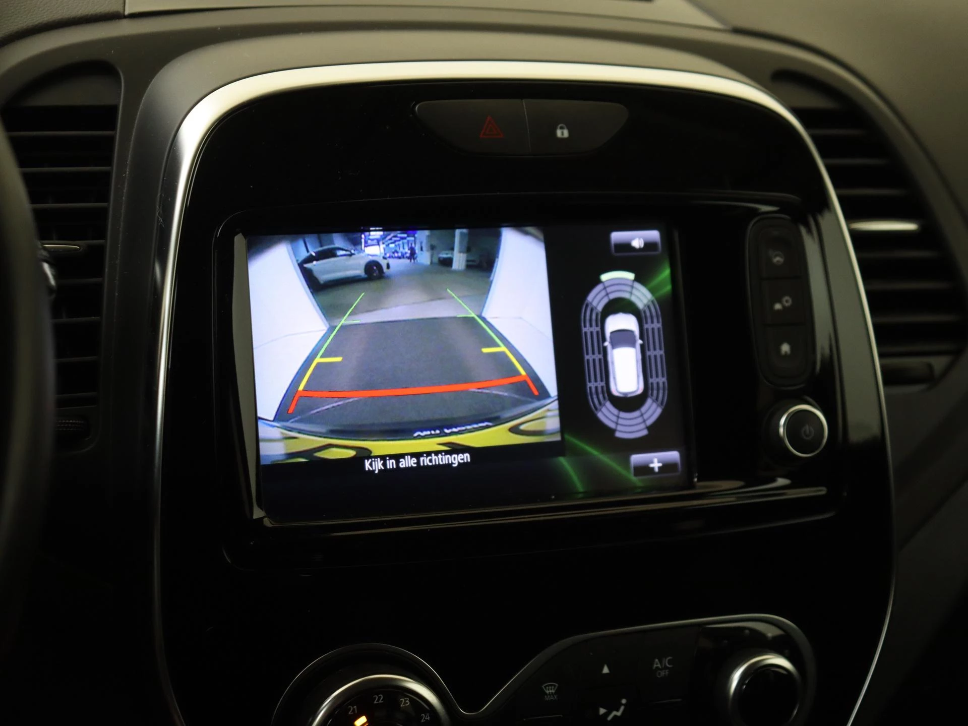 Renault-Captur-image-17