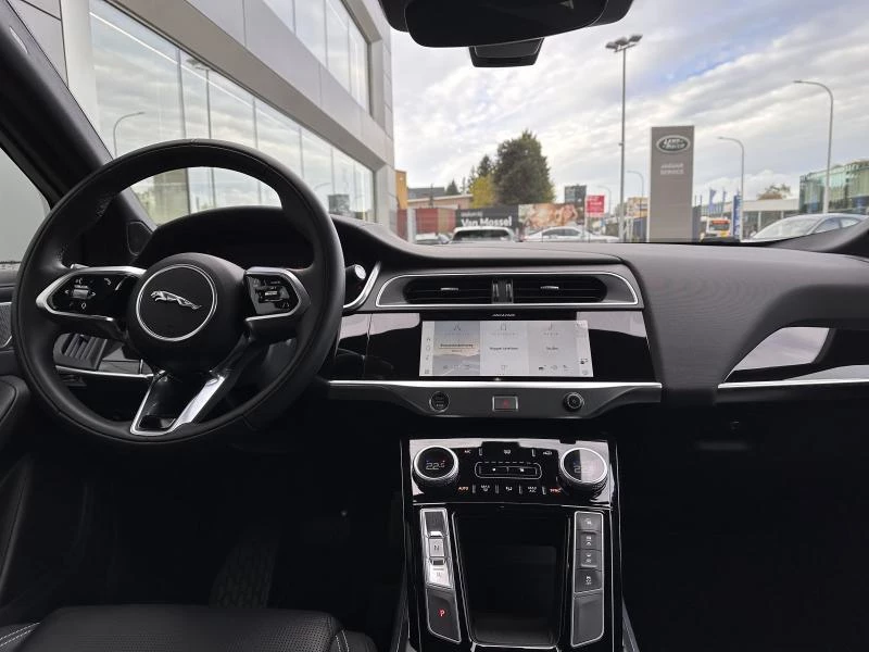Jaguar I-PACE EV400 SE