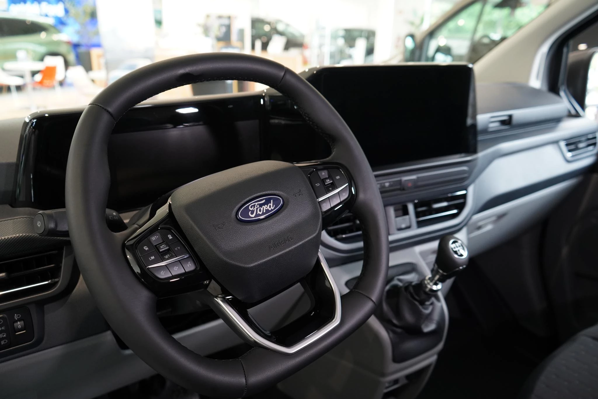 Ford-Transit Custom-image-8