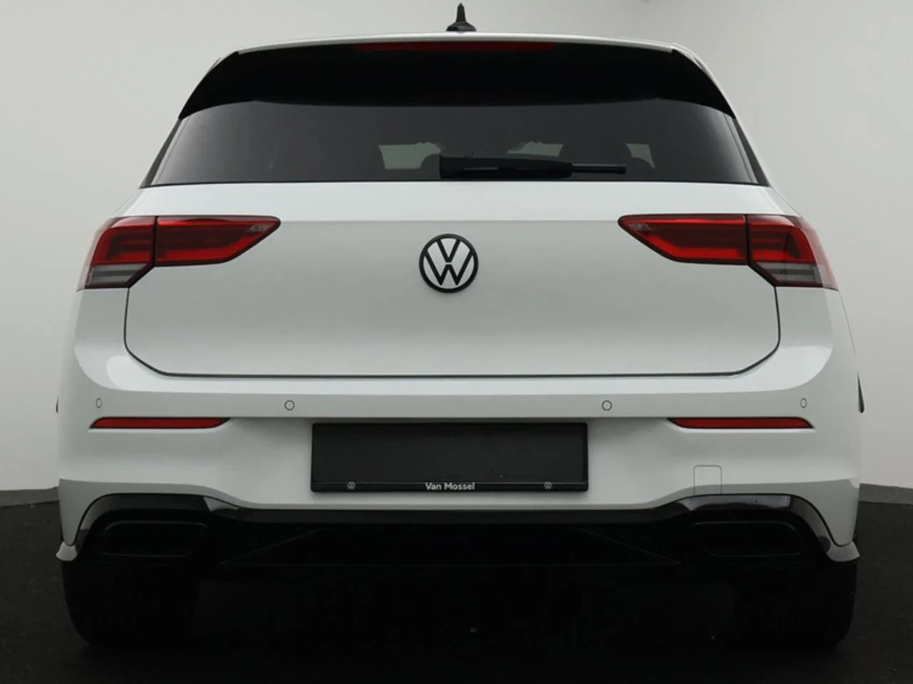 Volkswagen-Golf-image-11