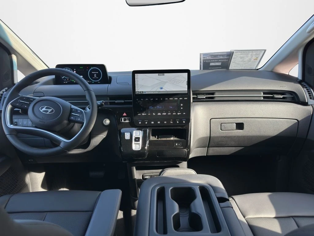 Hyundai-Staria-image-17