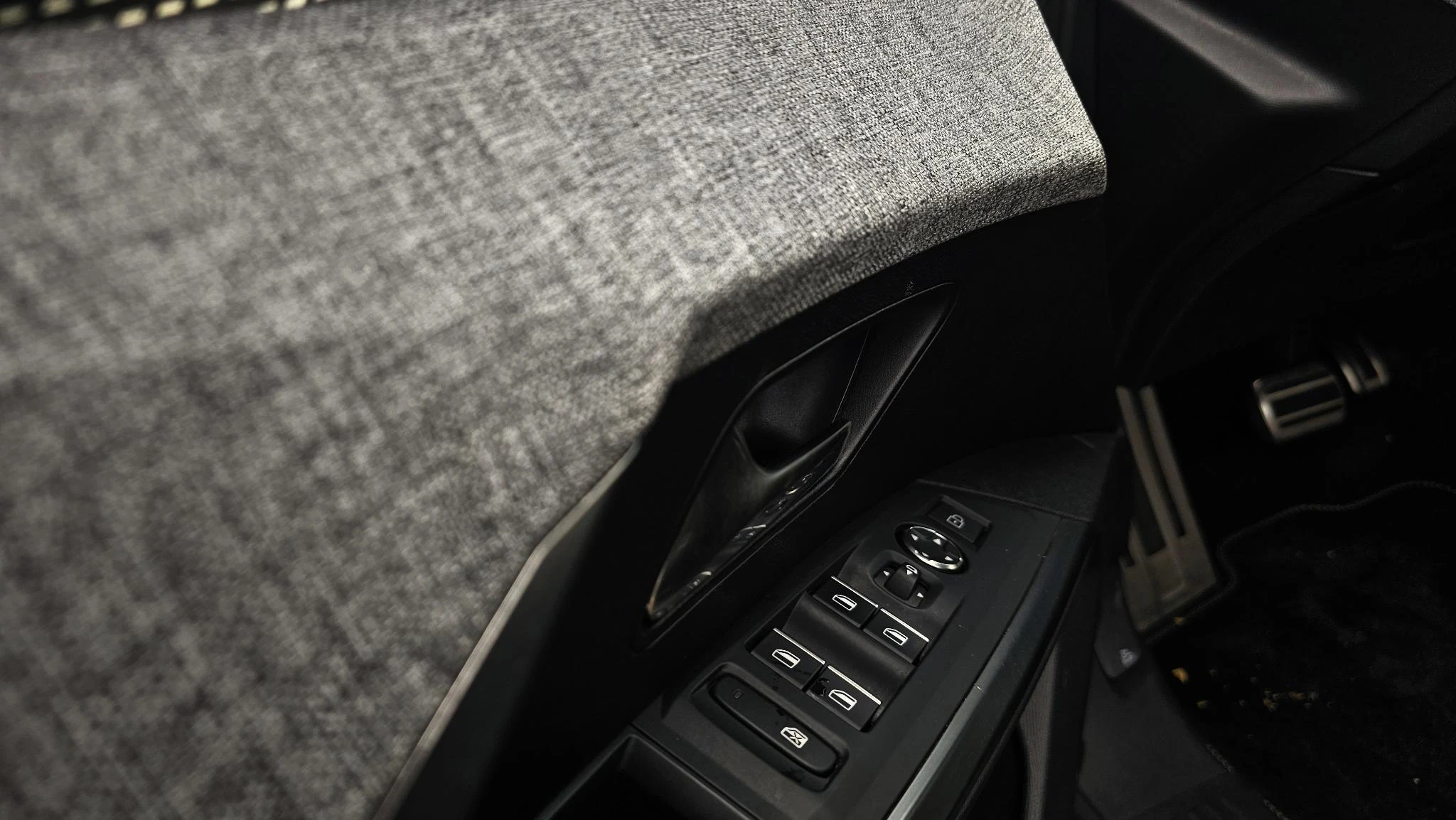 Peugeot-e-3008-image-25
