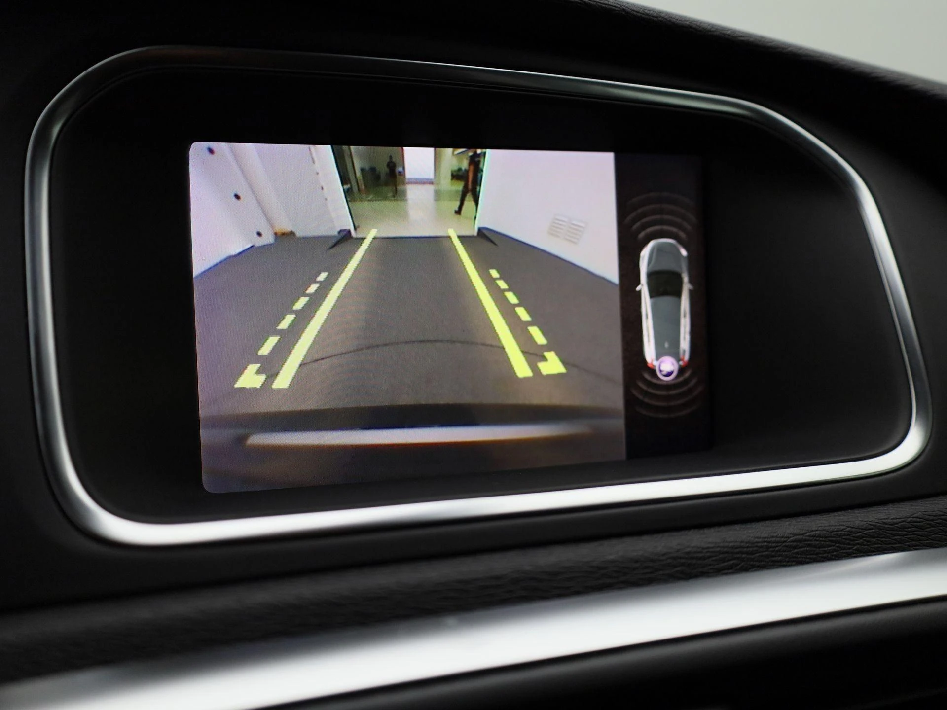 Volvo-V40-image-27