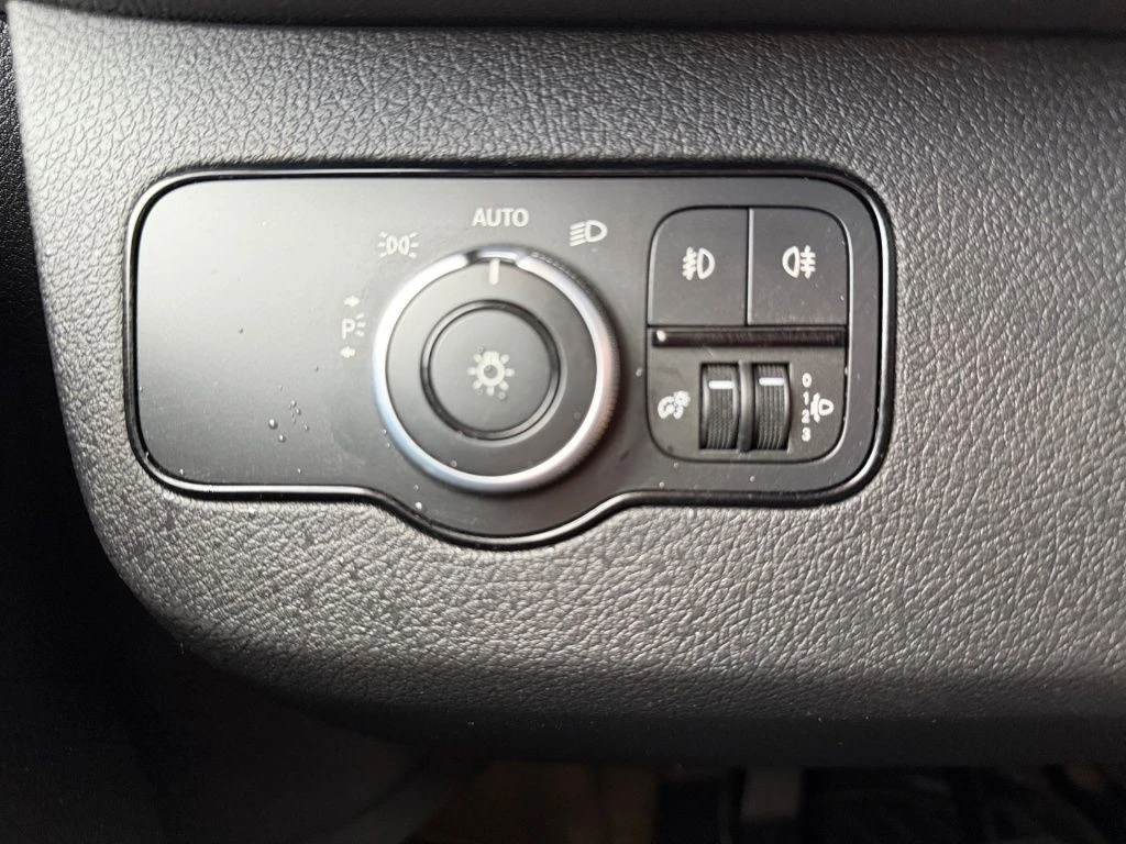 Mercedes-Benz-Sprinter 314-image-13