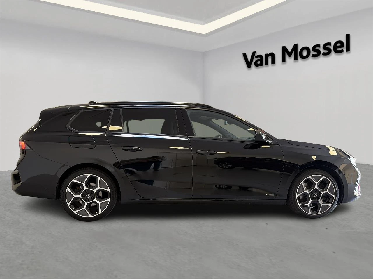 Opel-Astra-image-4