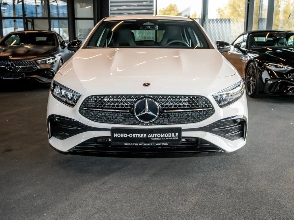 Mercedes-Benz-A-Klasse 200-image-2