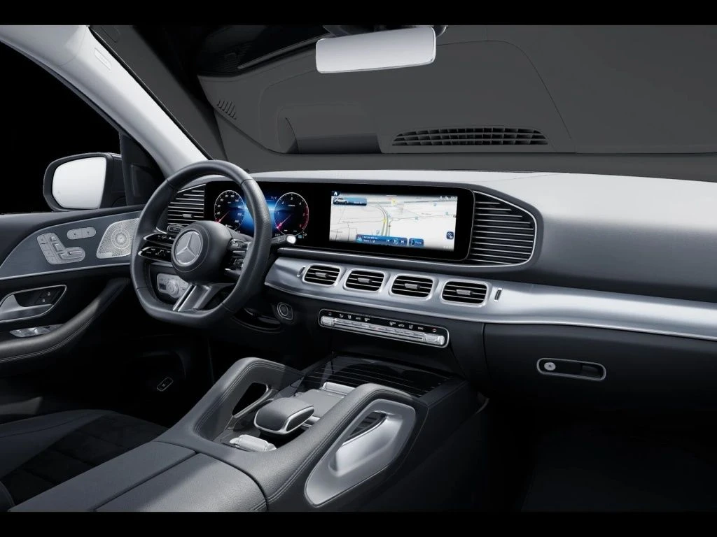 Mercedes-Benz-GLE 300 d-image-12