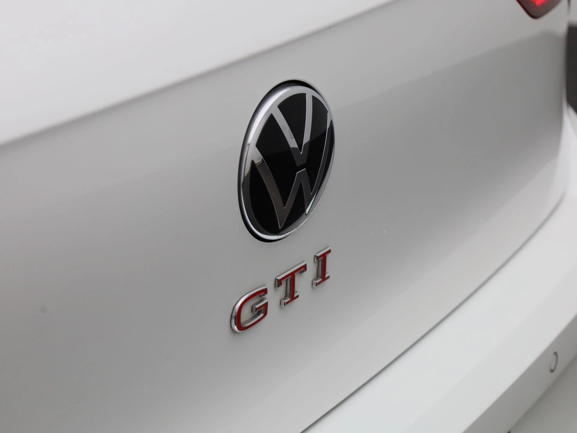 Volkswagen-Golf-image-35