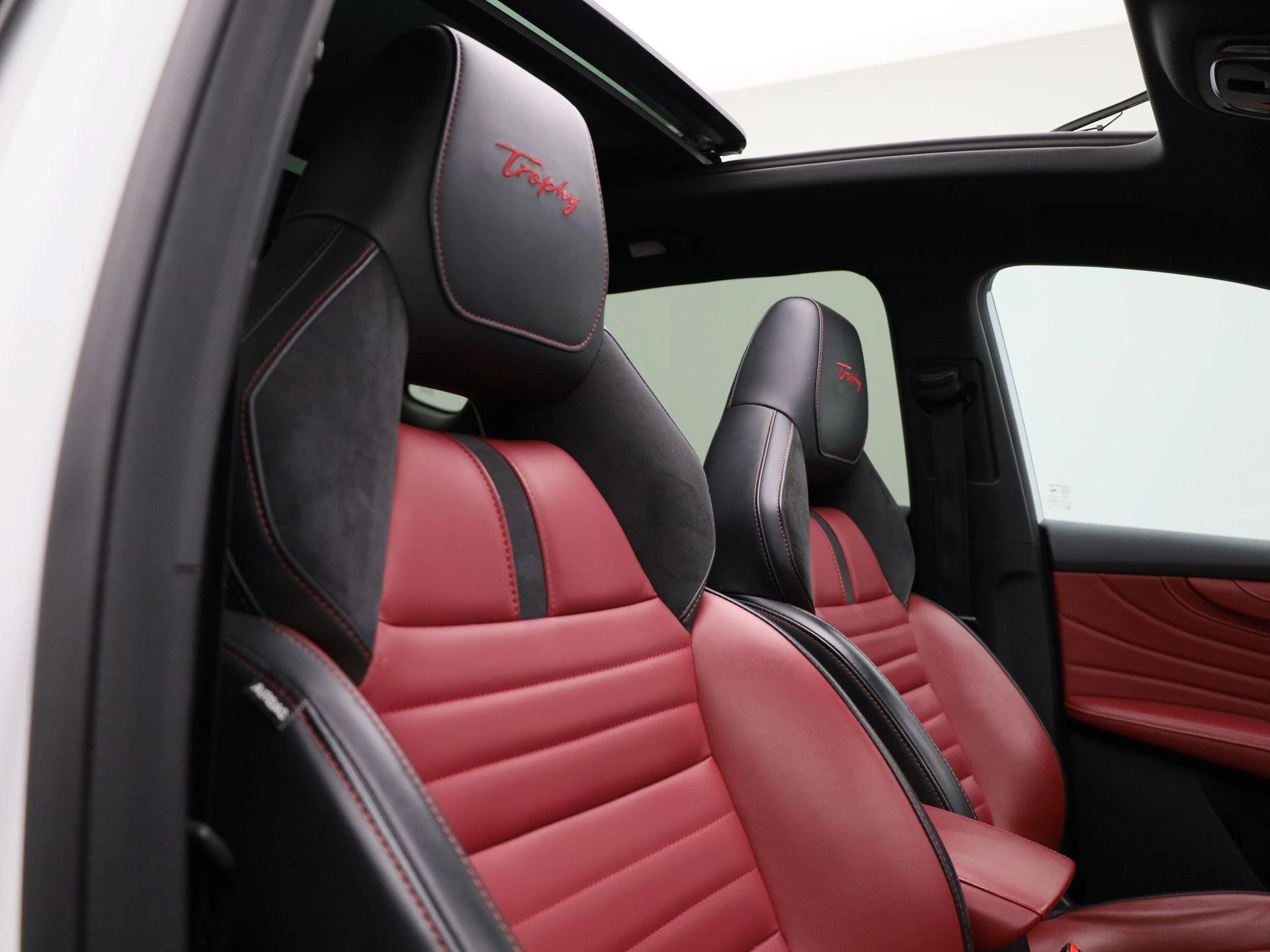 MG EHS 1.5 TGDI PHEV Luxury