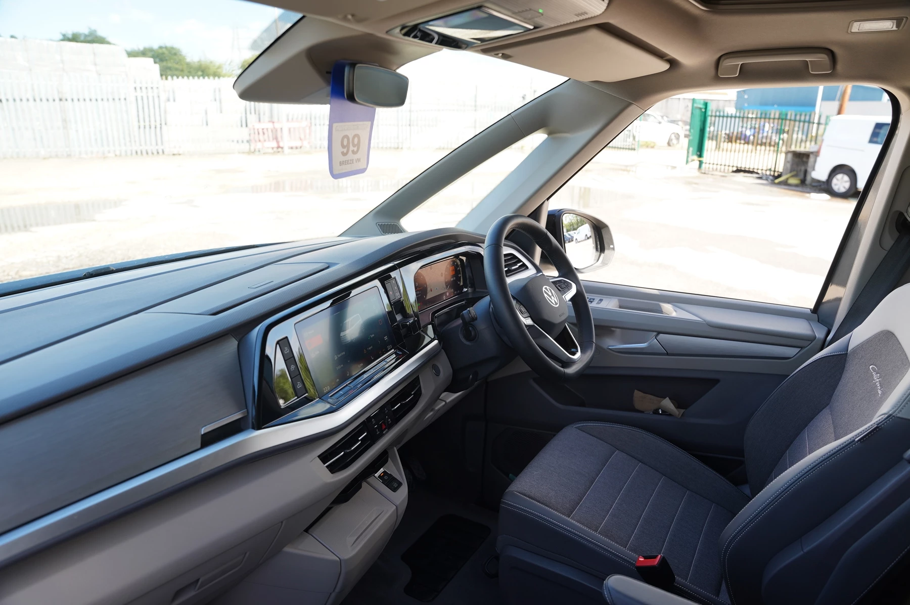 Volkswagen-California-image-1