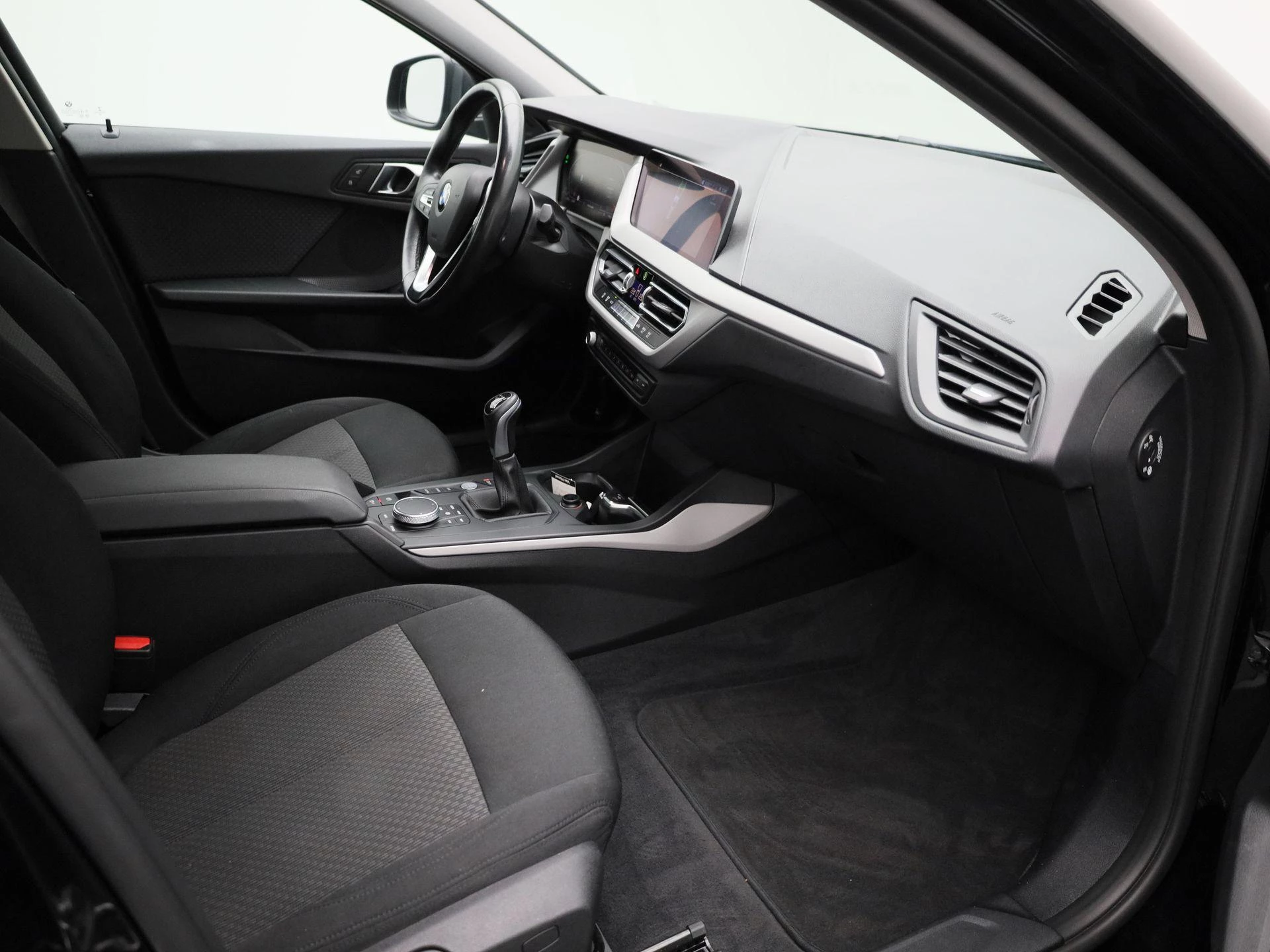 BMW-1 Serie-image-26