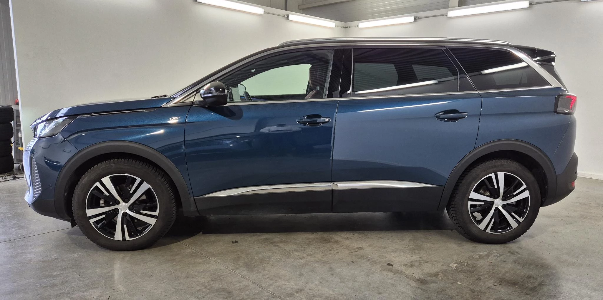 Peugeot 5008 GT 1.2 131PK Mild Hybrid