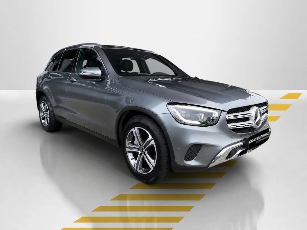 Mercedes-Benz-GLC 220 d-image-15