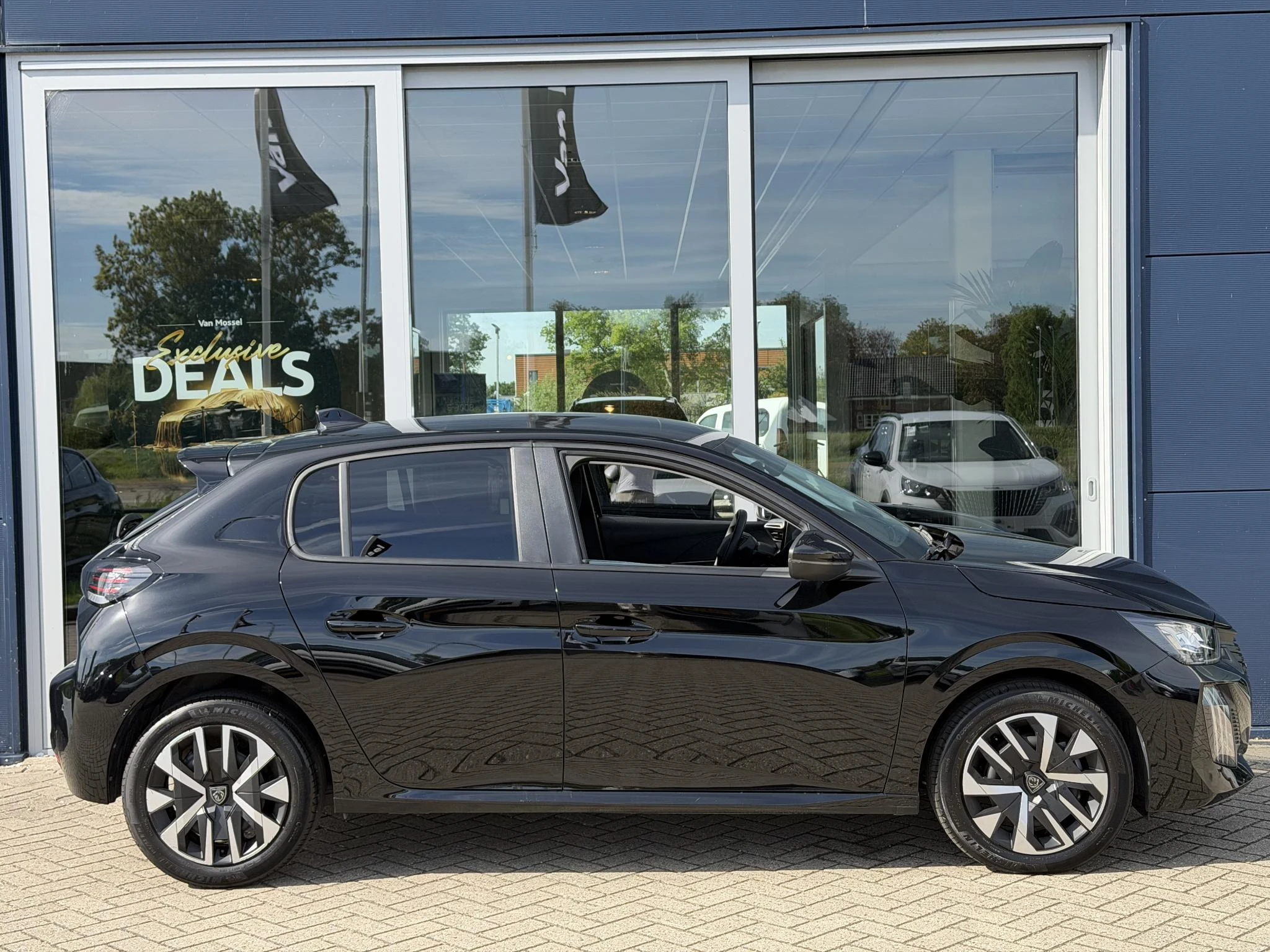 Peugeot-208-image-5