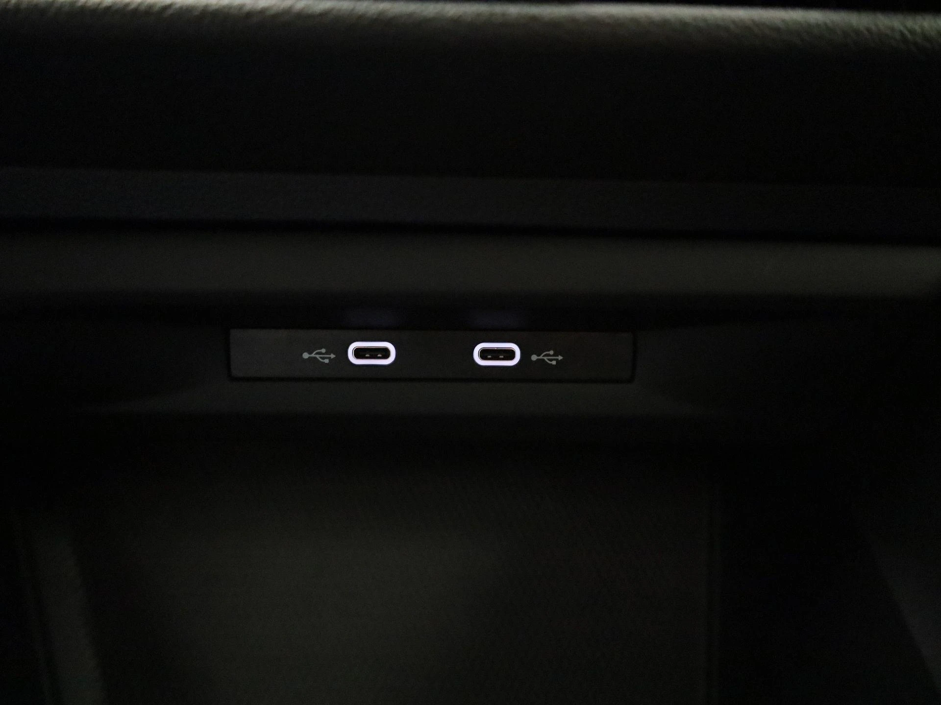 Volkswagen-Golf-image-18