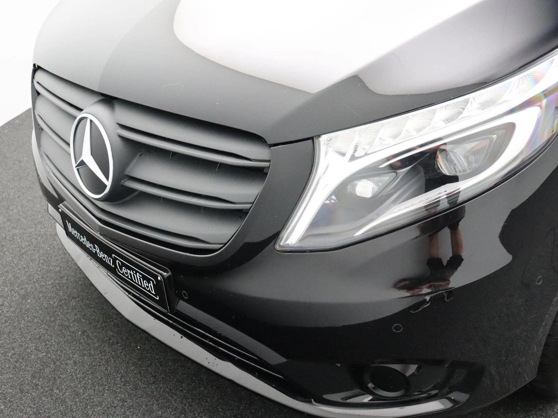 Mercedes-Benz-Vito-image-24