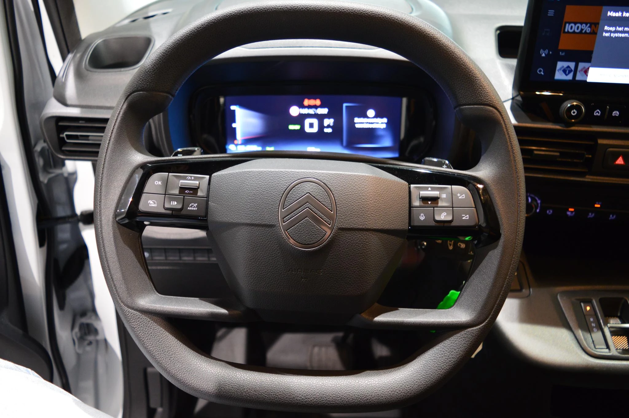 Citroën-ë-Berlingo-image-10