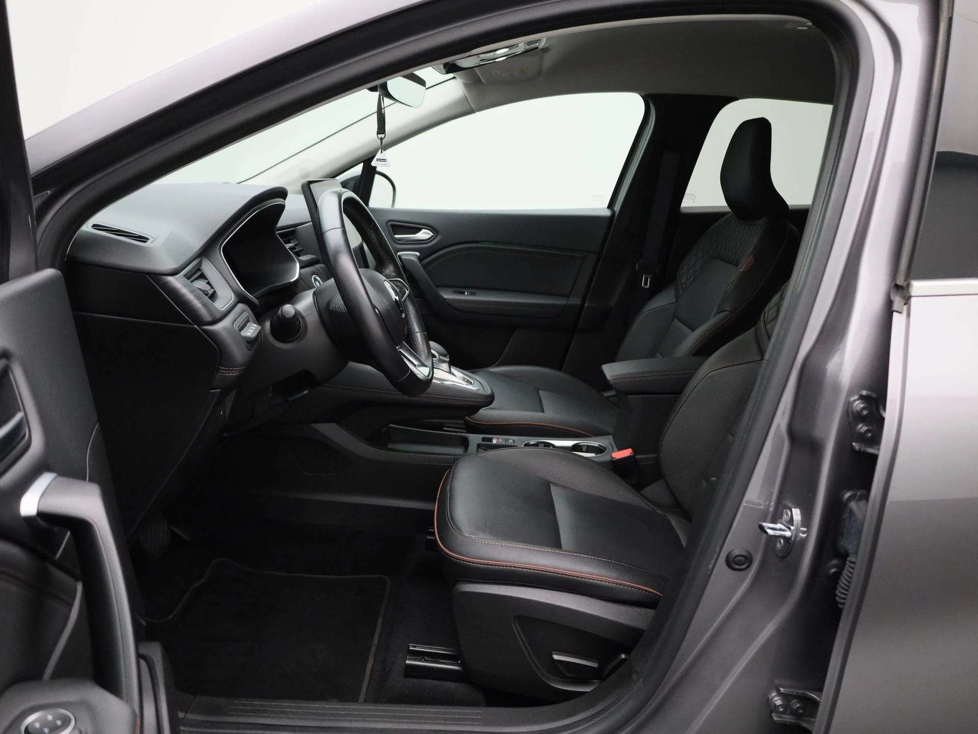 Renault Captur 1.6 E-Tech Plug-in Hybrid 160 Initiale Paris
