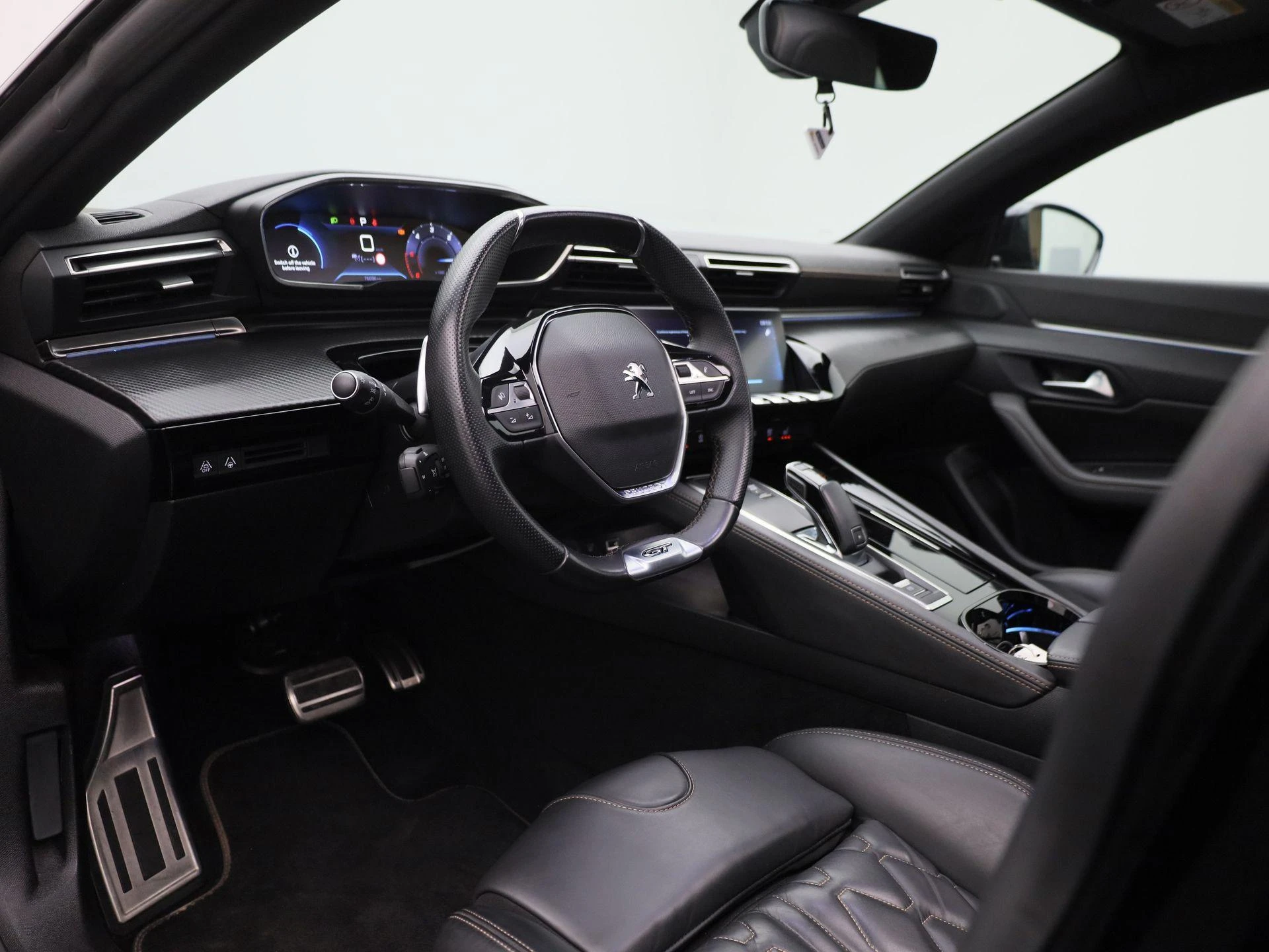 Peugeot-508-image-31