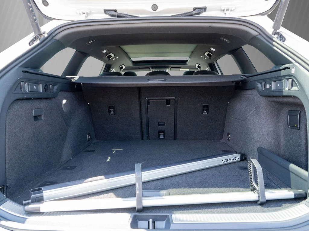 Volkswagen Passat Variant 2.0 TSI DSG 4Motion R-Line AHK