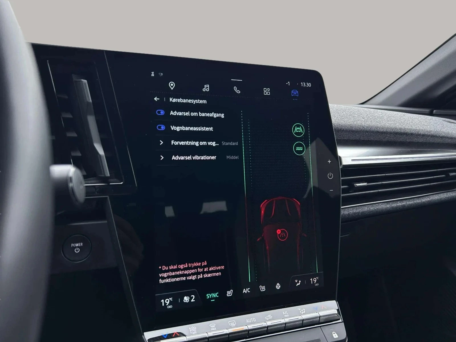 Renault-Megane E-Tech-image-17