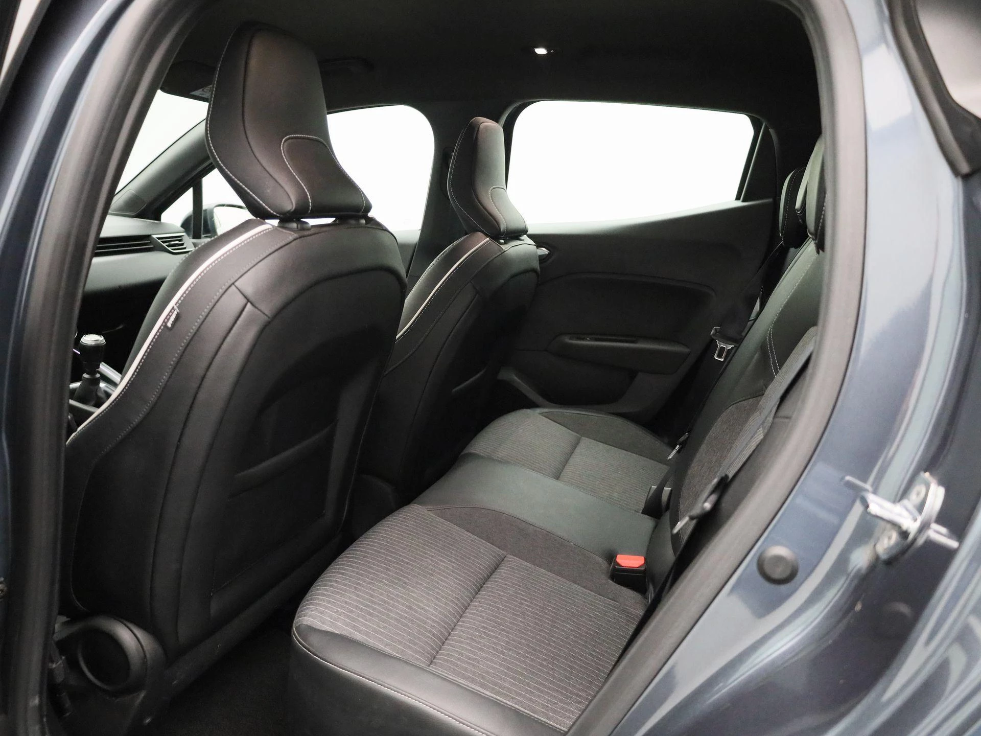 Renault-Clio-image-9