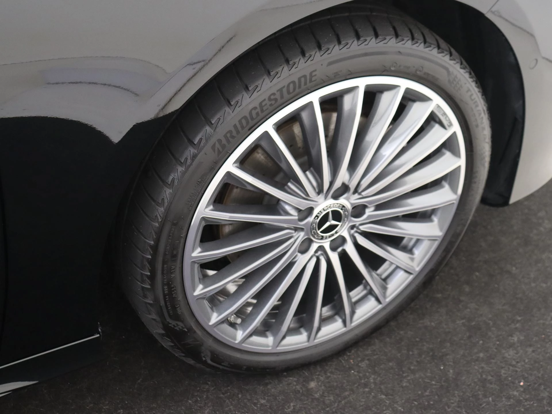 Mercedes-Benz-A-Klasse-image-11