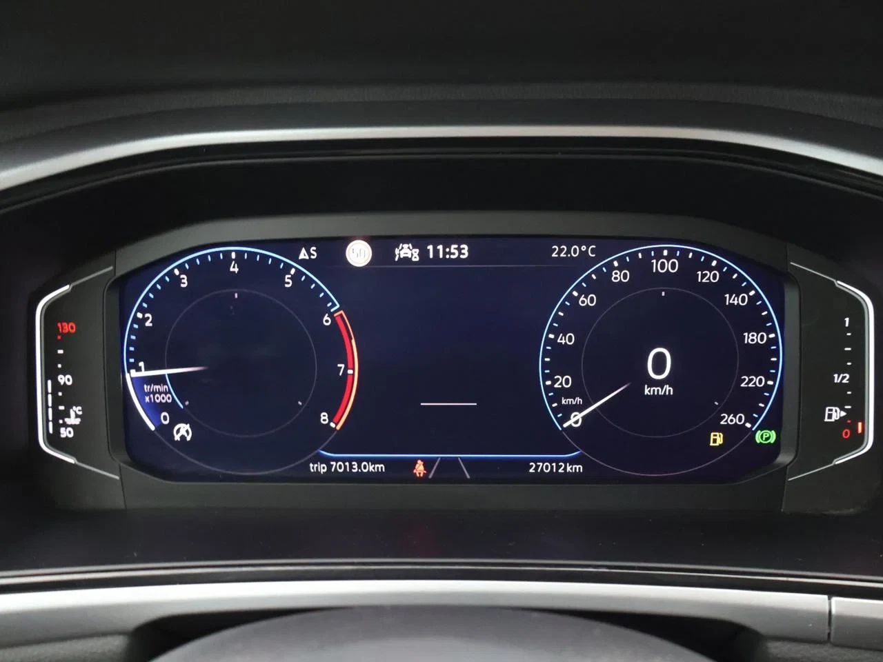 Volkswagen-T-Roc-image-11